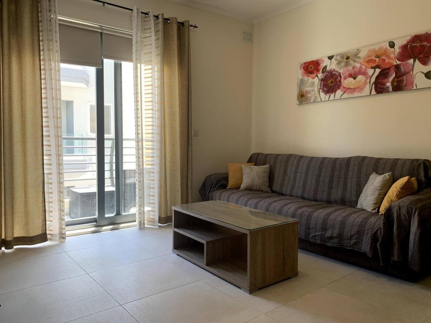Cara Flats By Homely Mellieħa Exterior foto